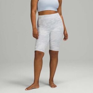 LULULEMON Wunder Under Biker Yoga Short 7" *Ribbed Luxtreme Camo White/Gray Sz 8